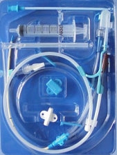 SET con CATETERE VENOSO CENTRALE TRE LUMI 18FR 20 cm.