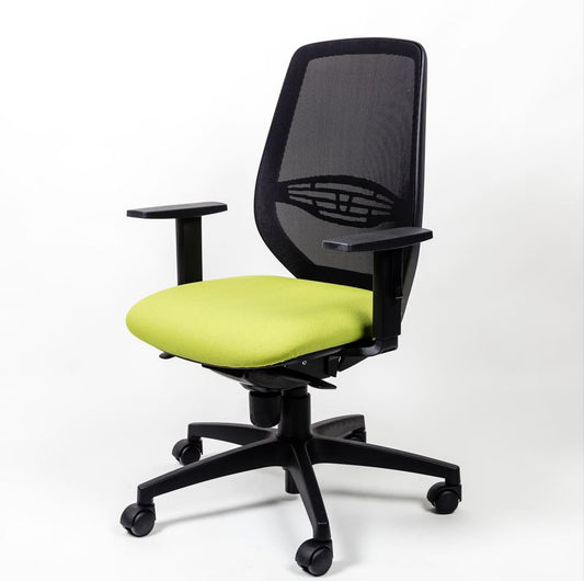 SEDIA KING FLEX NERA con braccioli e schienale a rete